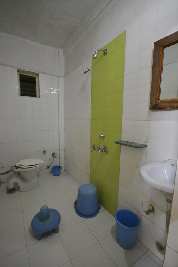 Hotel Madhava Ширди Екстериор снимка